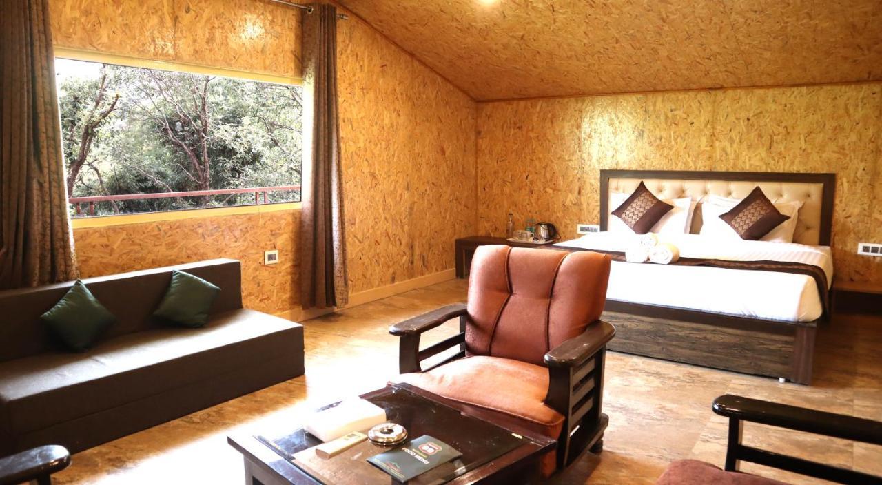Skywood Resort Shoghi Shogi Екстериор снимка