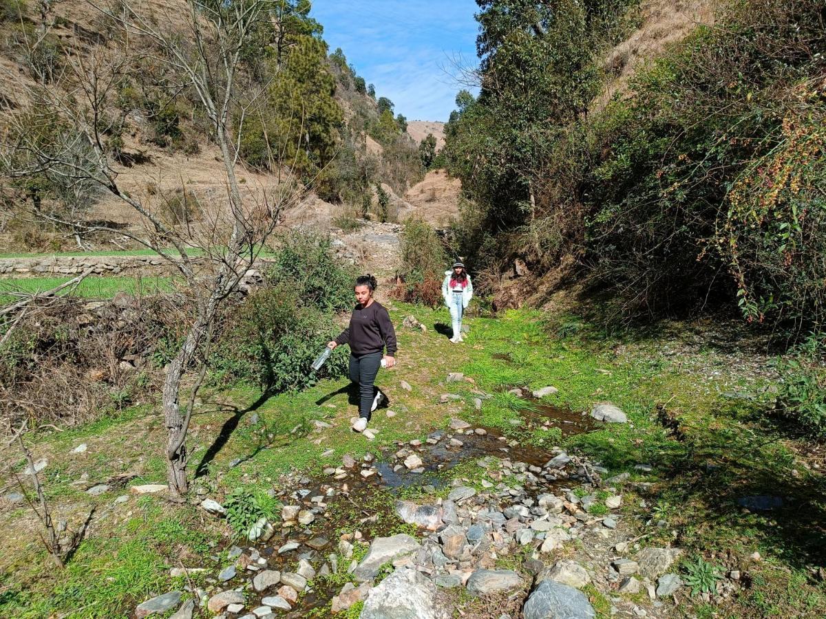 Skywood Resort Shoghi Shogi Екстериор снимка
