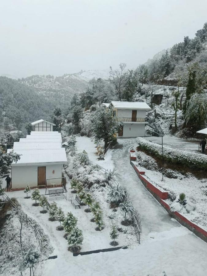 Skywood Resort Shoghi Shogi Екстериор снимка
