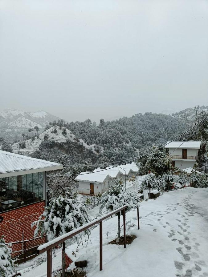 Skywood Resort Shoghi Shogi Екстериор снимка