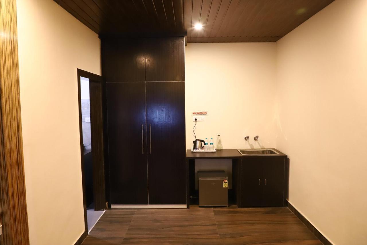 Skywood Resort Shoghi Shogi Екстериор снимка