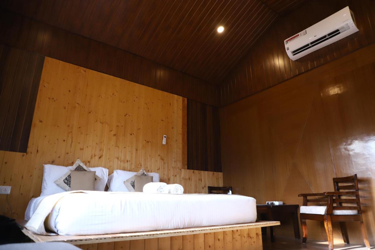 Skywood Resort Shoghi Shogi Екстериор снимка