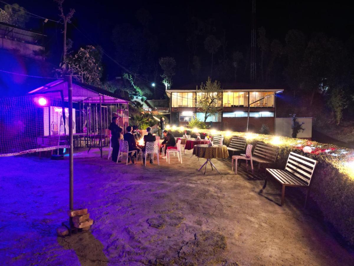 Skywood Resort Shoghi Shogi Екстериор снимка