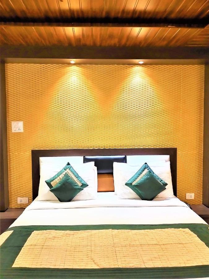 Skywood Resort Shoghi Shogi Екстериор снимка